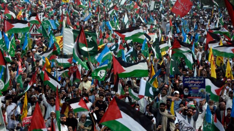 Religious leaders hold joint rally in Baghdad supporting Palestine