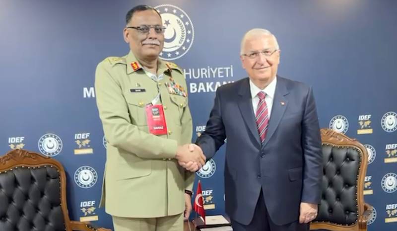 CJCSC Gen Sahir Shamshad attends 17th International Defence Industry Fair in Turkiye