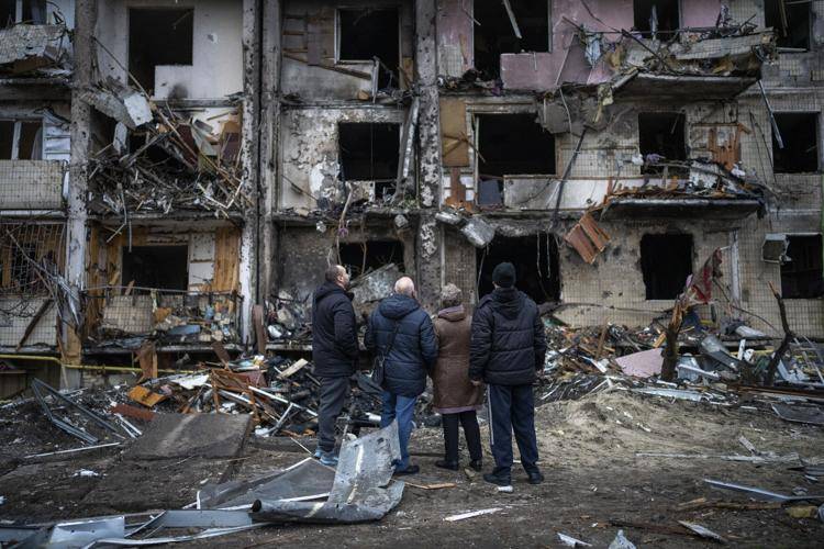 Kremlin expects 'difficult' talks with Ukraine in Istanbul