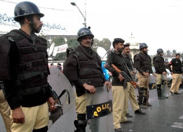 Six Ghotki cops terminated for links with dacoits