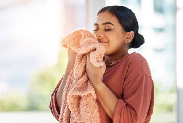 Who makes laundry smell nice? Meet the professional 'noses'