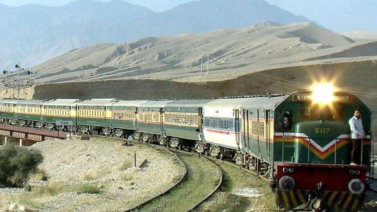 Bolan Mail narrowly escapes explosion near railway track in Sibi