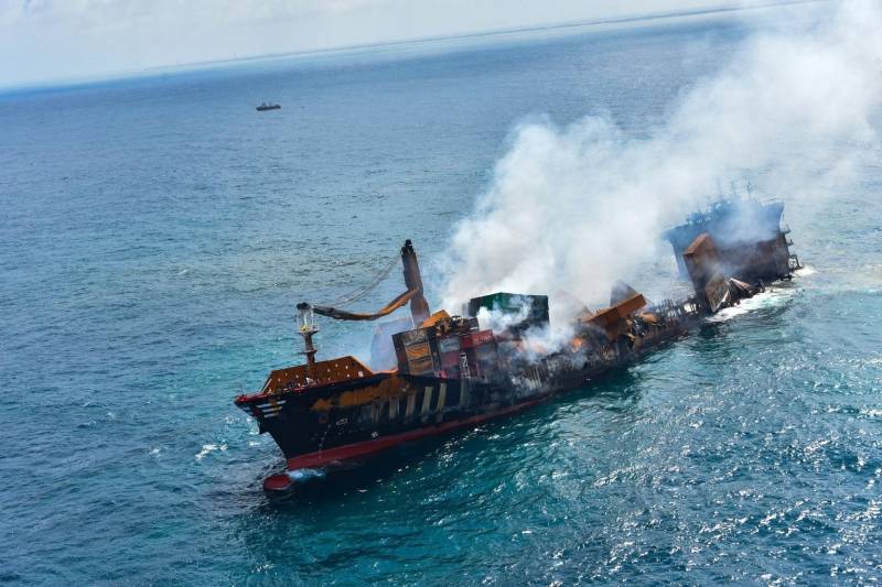 Sri Lanka orders Singapore shipowner to pay US$1 bn over marine disaster