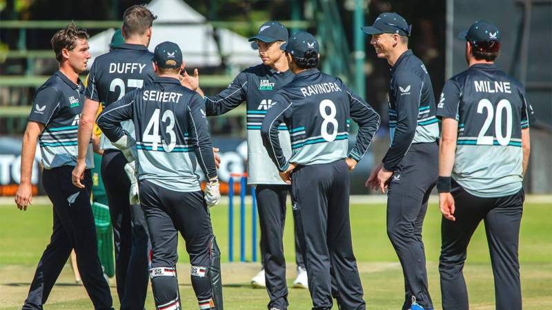 Unbeaten New Zealand thrash Zimbabwe by 60 runs in T20 tri-series