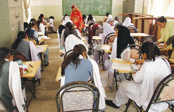 Kamalia teen girl attempts suicide after failing in matric exams