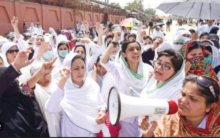 Nursing students stage protest against new policy in Rawalpindi