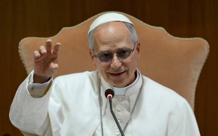 Pope warns against undermining human 'dignity' in AI, social media era