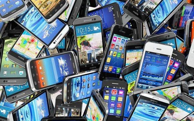 Mobile phone imports drop 21.31% to $1.494b in FY 2025