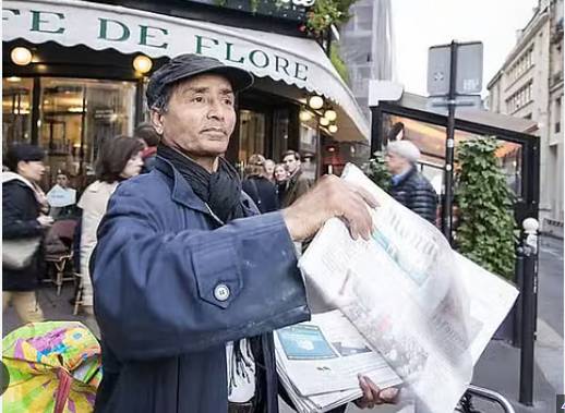 Pakistani-born France’s last newspaper seller gets Paris highest award