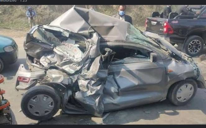 Child among three die in Karachi road crash 