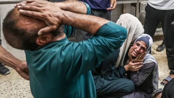 Palestinian man killed as Jewish settlers set houses on fire in West Bank