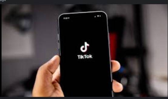 TikTok launches crowd-sourced debunking tool in US
