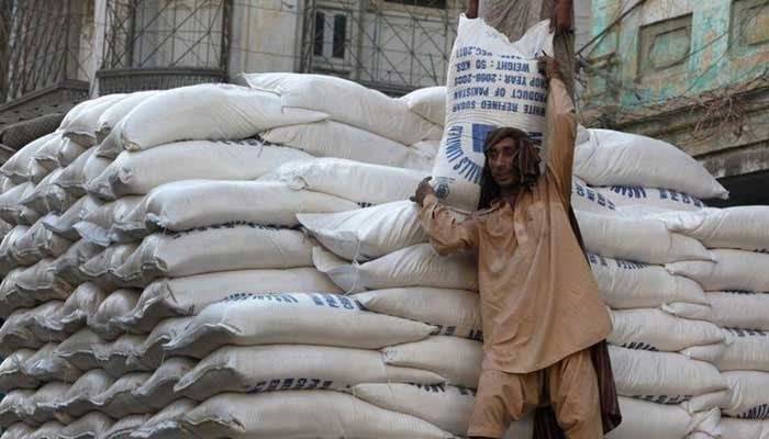 Sugar mills claim supplying sugar at Rs 165 per kg