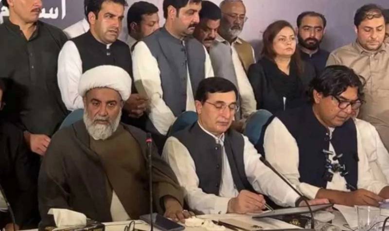 Opposition’s APC for upholding rule of law, restoring peace in KP, Balochistan