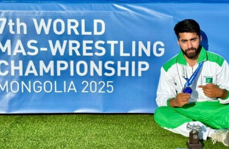 Usama Butt wins silver in World Mas-Wrestling Championship 