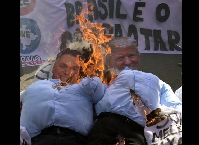 Brazilians burn Trump effigies as tariffs spark anger