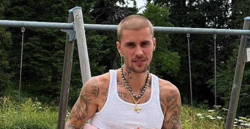 Justin Bieber goes shirtless at SKYLRK HQ amid pricing backlash