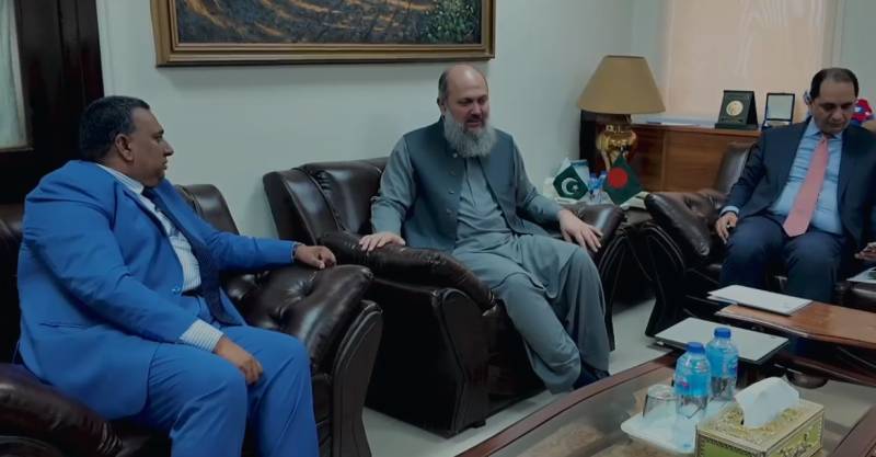 Pakistan, Bangladesh pledge to deepen trade and energy ties