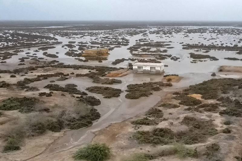Death of a delta: Pakistan's Indus sinks and shrinks