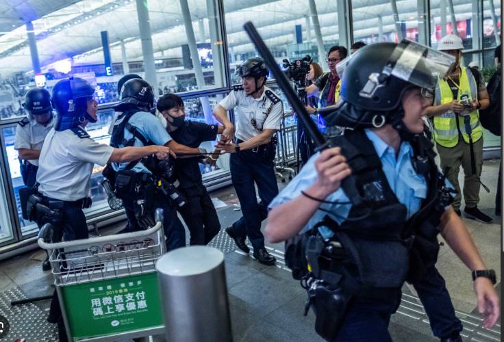 Rare protest in China over schoolgirl beaten by teens
