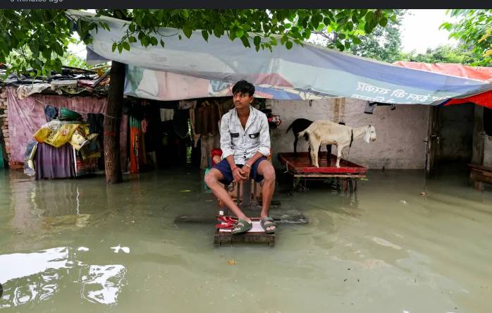 Flash flood washes out India’s Himalayan town, killing 4 