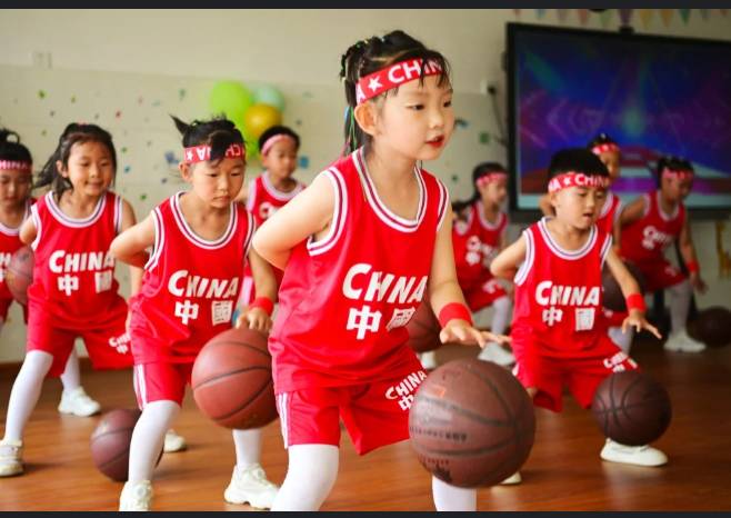 China to offer free pre-school education from autumn