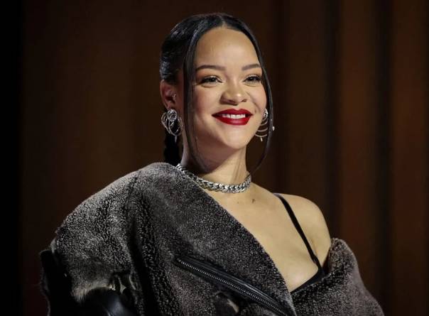 Rihanna to reschedule her postponed London comeback shows
