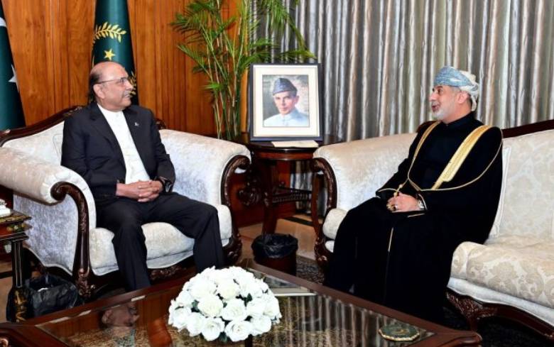 President Zardari for boosting trade and economic ties with Oman