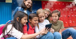 Excessive screen time raises heart disease risk amoung youth: study