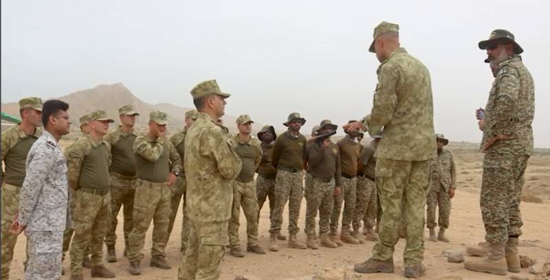 Pakistan and Turkish Navies successfully conclude Bilateral Amphibious Exercise