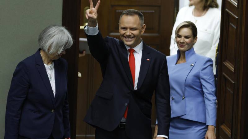 Pro-Trump nationalist becomes Poland's new president