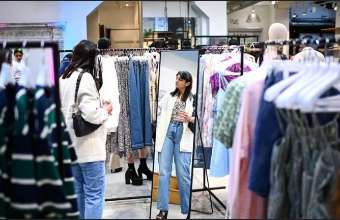 Italy's fast fashion hub becomes Chinese mafia battlefield
