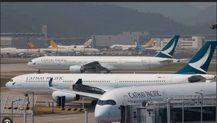 Hong Kong's Cathay Pacific unveils deal to buy 14 Boeing jets