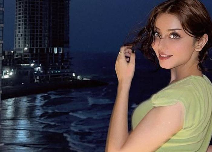 ‘Keep Pretending’: Alizeh Shah stuns fans with balcony shots and cryptic message