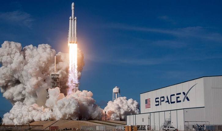 SpaceX agrees to take Italian experiments to Mars