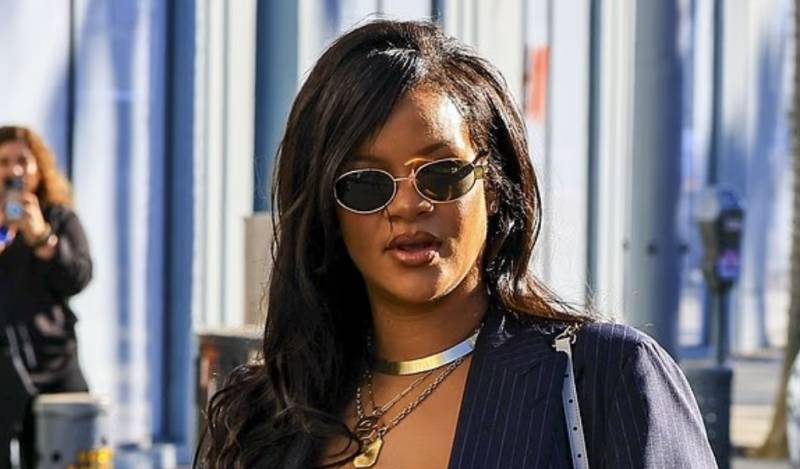 Rihanna spotted shopping at upscale children’s boutique in Beverly Hills