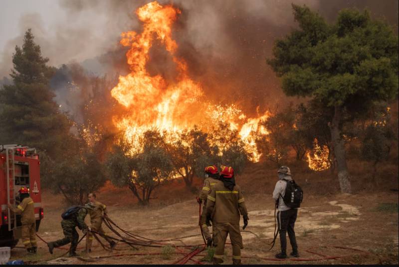 Turkey fires close busy shipping route