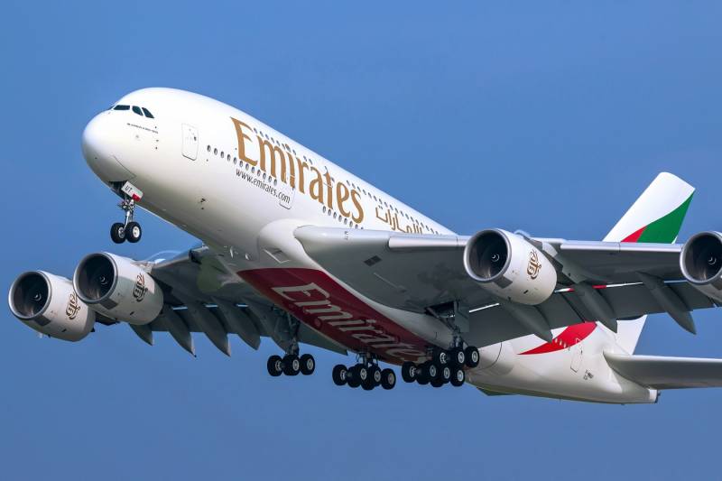 Emirates announces new policy for in-flight power bank use