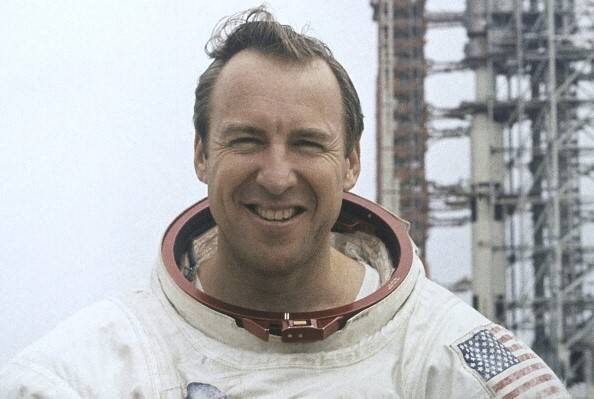 US astronaut Jim Lovell, commander of Apollo 13, dead at 97