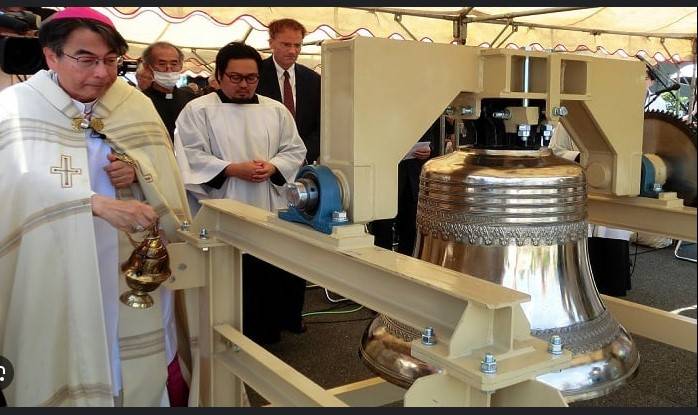 Restored Nagasaki bell rings in 80 years since atom bomb