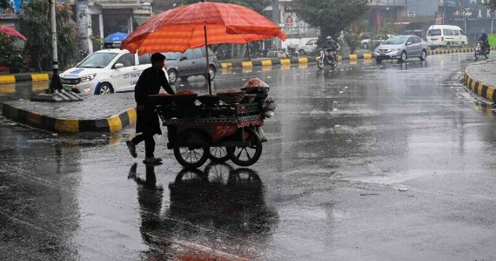 Rain in Lahore, other Punjab cities turns weather pleasant