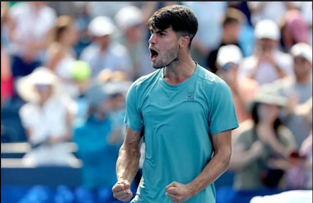 Alcaraz battles as Shelton, Zverev race into Cincinnati third round