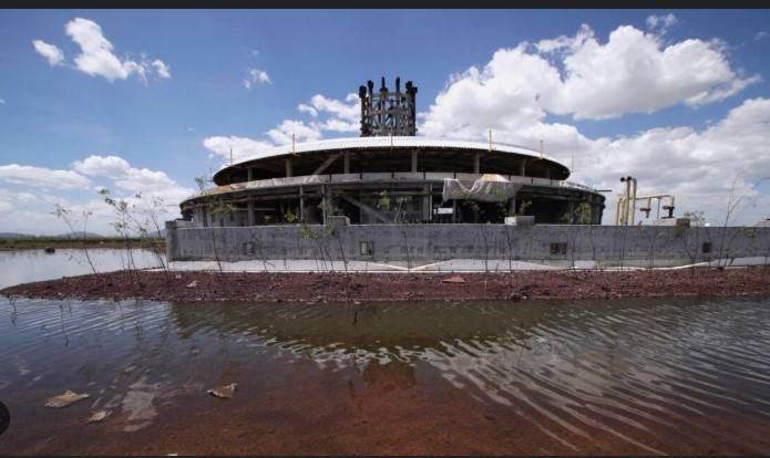 Mexico airport suspends operations due to floods
