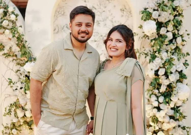 Iqra Kanwal and Areeb Pervaiz's pastel-themed baby shower