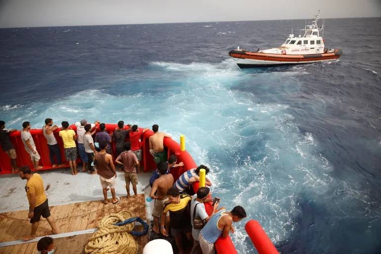 At least 26 migrants dead in two shipwrecks off Italy