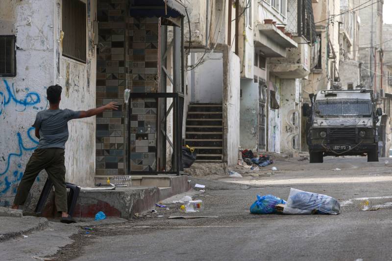 Palestinian officials say Israeli settler kills one in West Bank clash