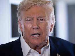 Trump says wants three-way meeting with Putin, Zelensky