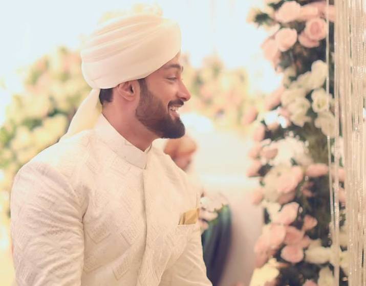 Umair Jaswal thanks wife for bringing peace to his heart