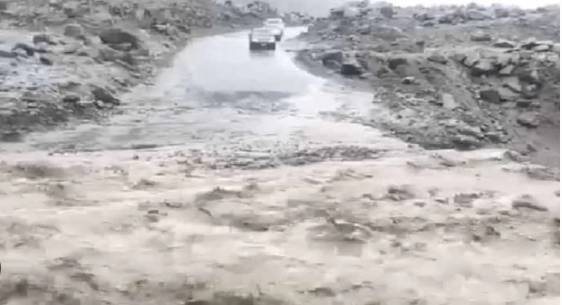 3 die, four missing as rain, flood, land sliding hit GB, Azad Kashmir