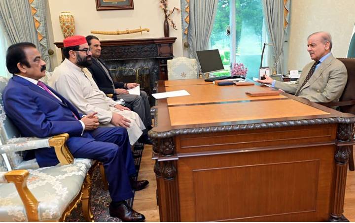 Senator Aimal Wali Khan invites PM Shehbaz to APC